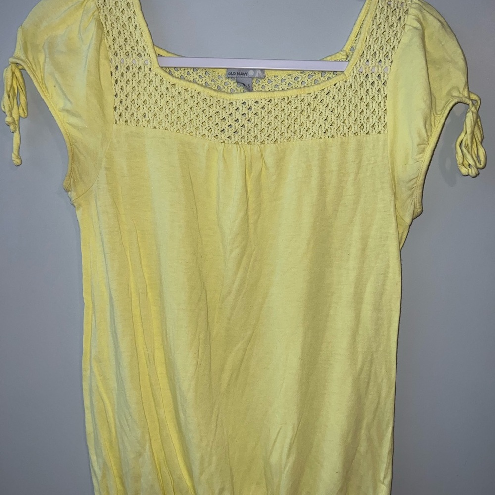 Old Navy Women’s Small Yellow Tank Top